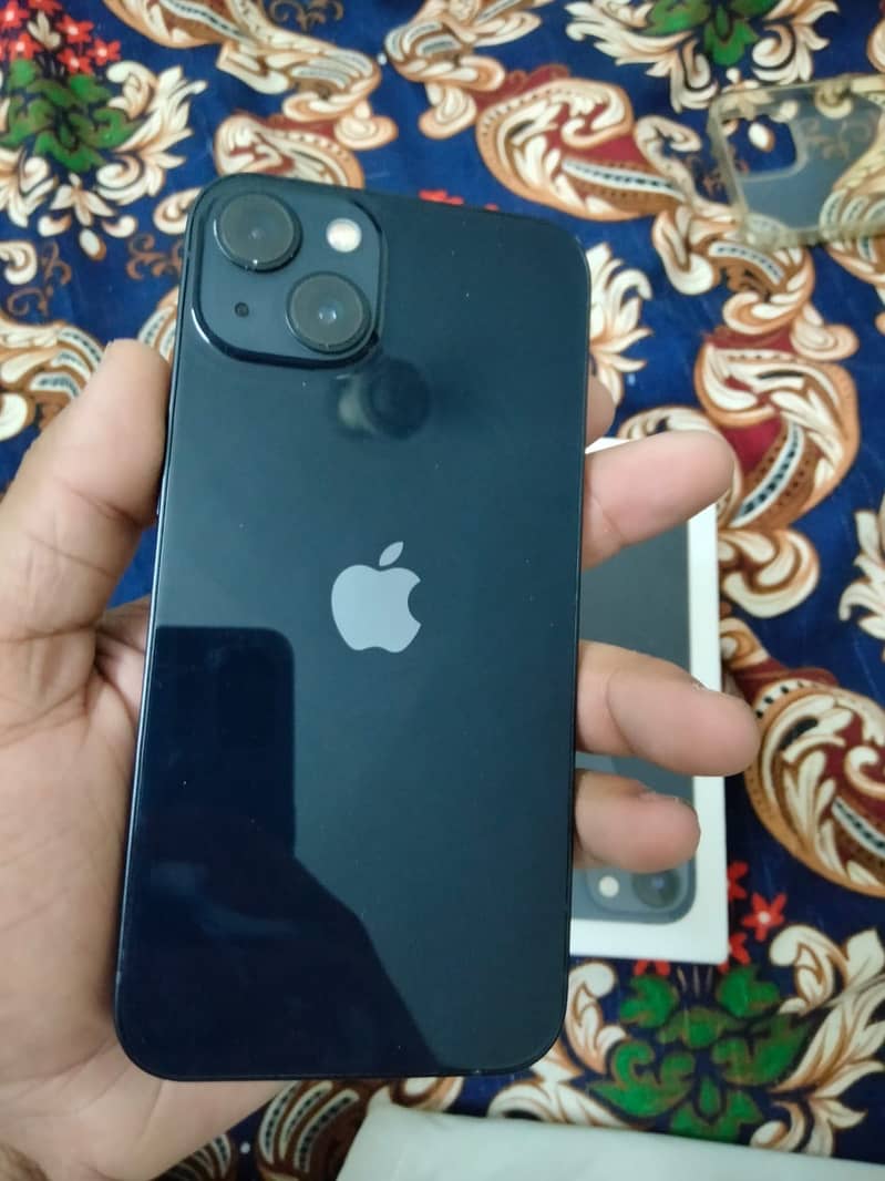Apple iPhone 13 2
