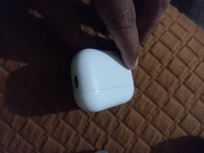 AIRBUDS 2