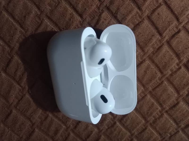 AIRBUDS 4