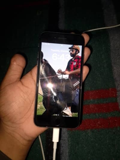 I phone 8 condition 10/10