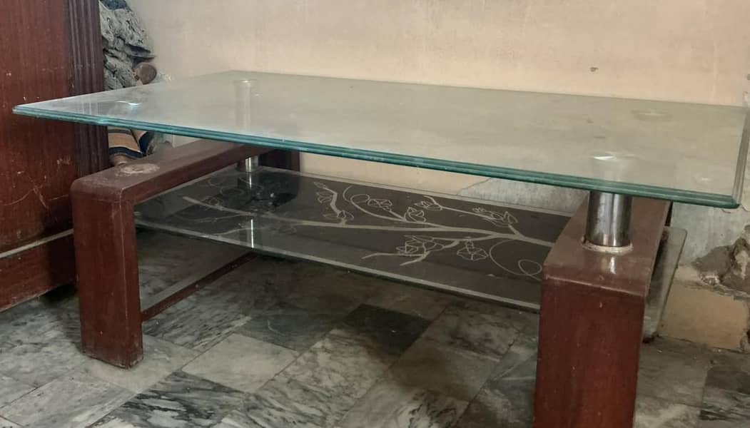 Used coffee table 0