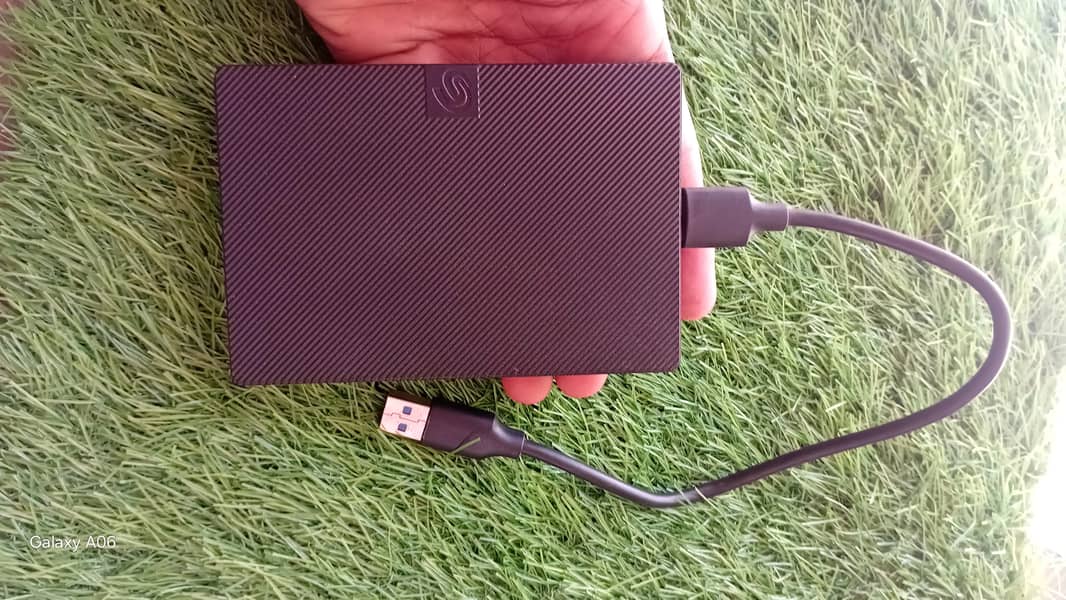 Portable hard drive seagate 1TB 1000gb - Computer & Laptop Accessories ...