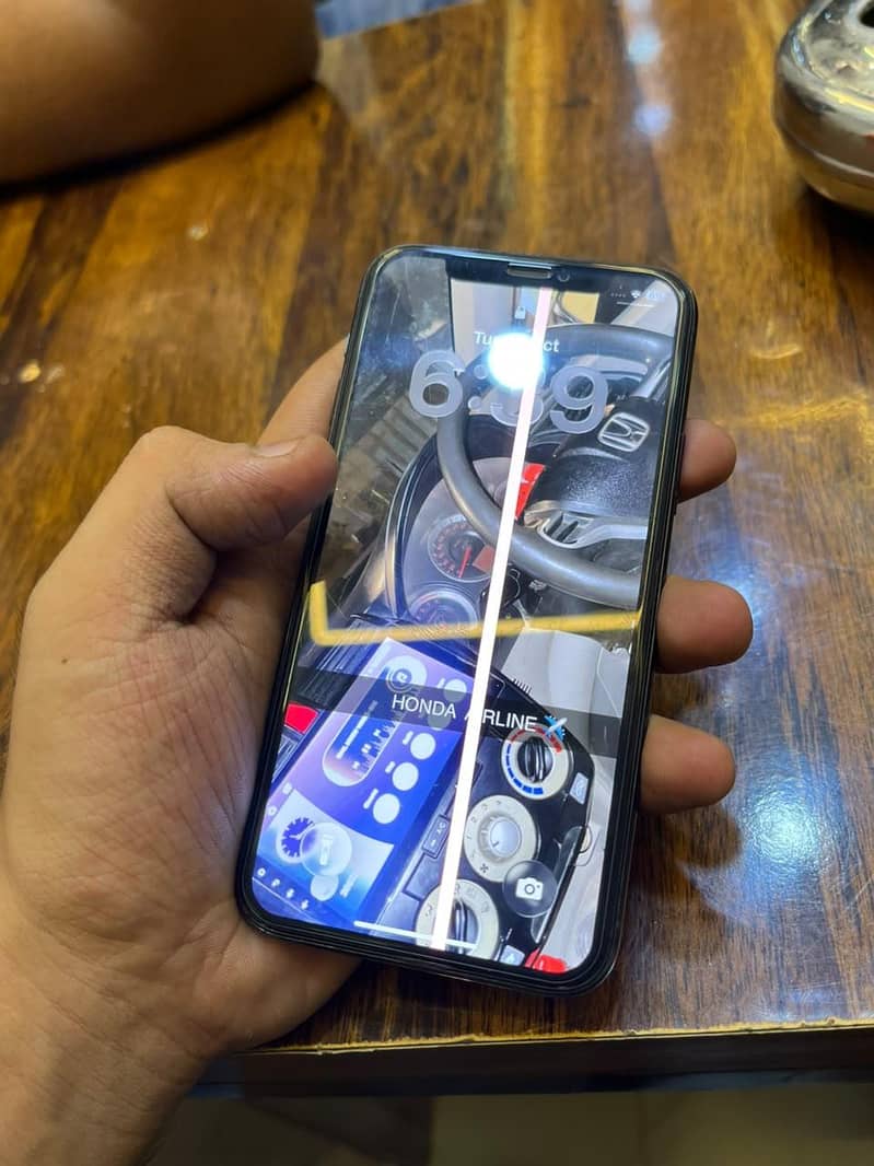 Apple iPhone 11 Pro 2