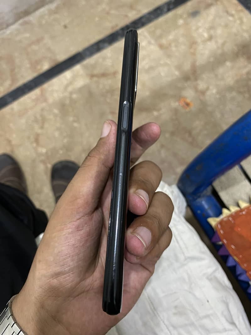 OPPO A76 3
