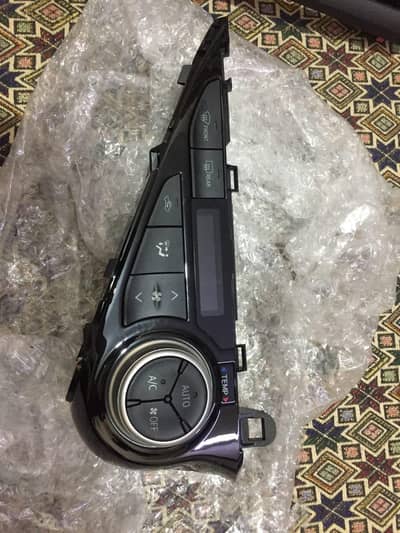 Toyota Aqua AC Penal LCD Penal model 2015