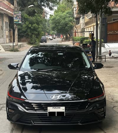 Hyundai Elantra 2025