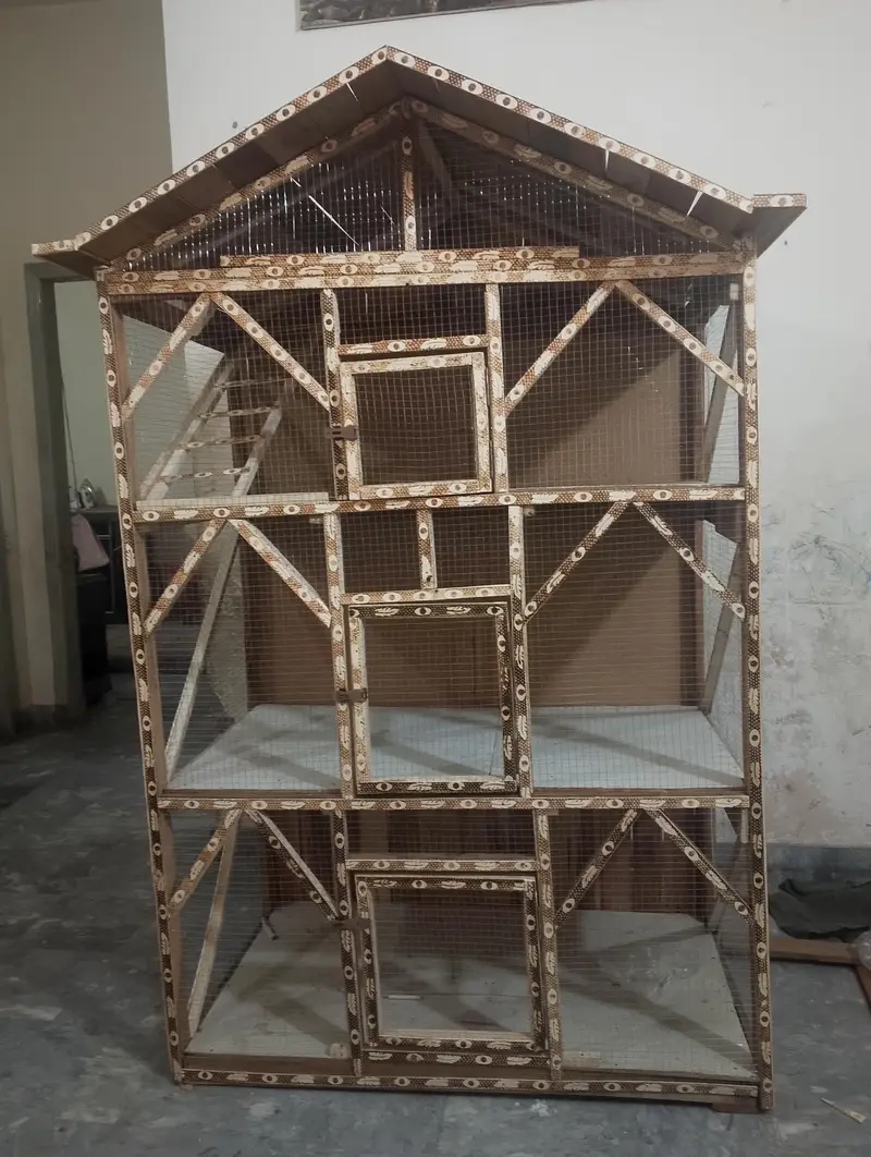 wooden cage — photo 2