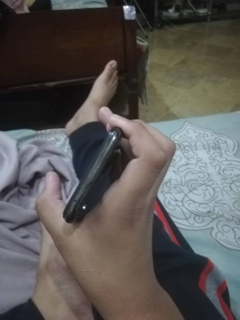 Apple iPhone XS 1