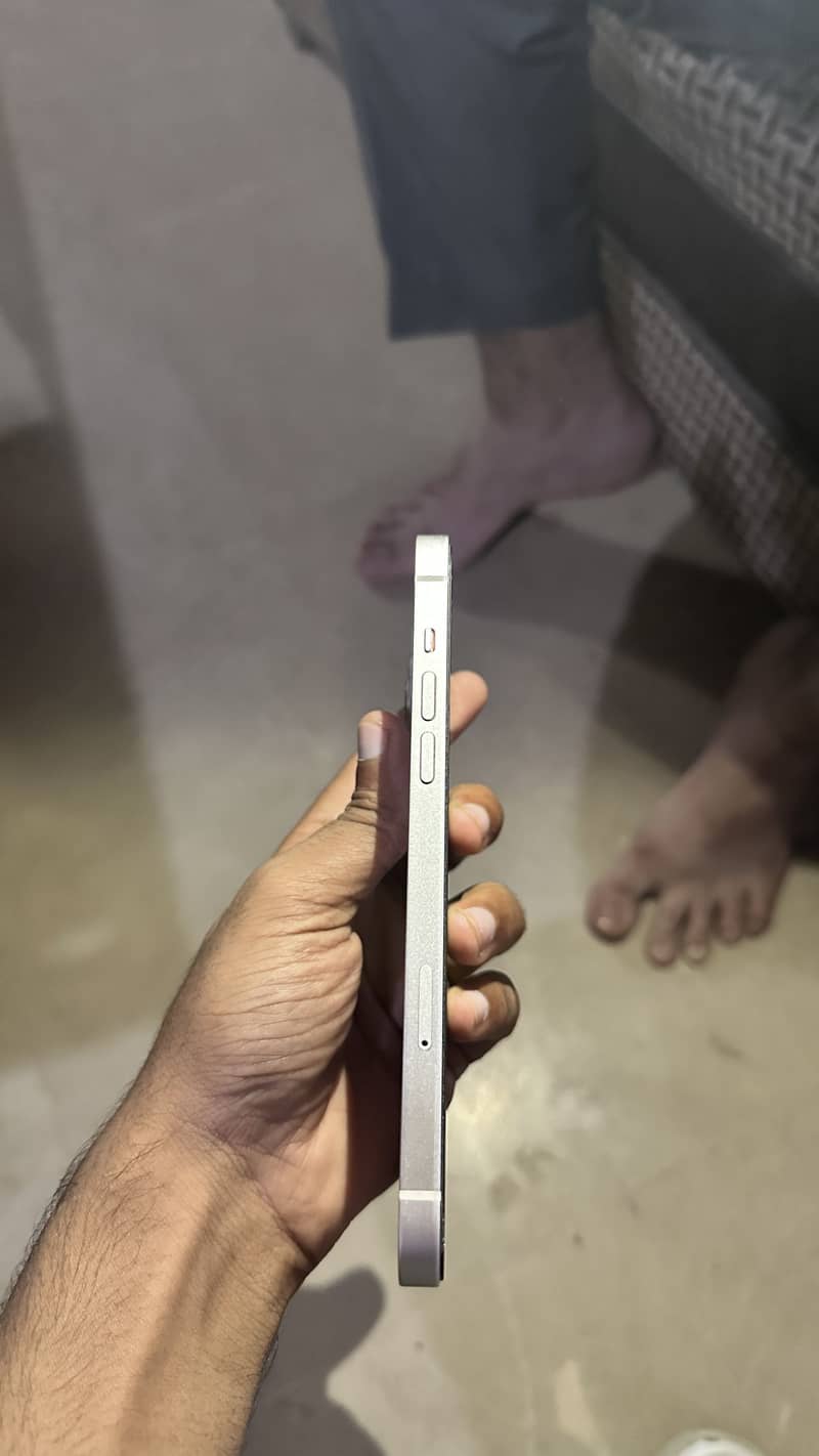 Apple iPhone 14 plus 1