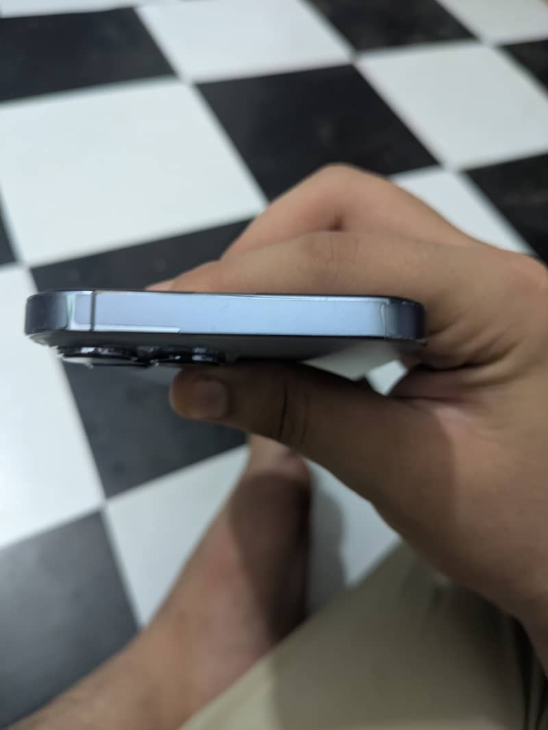 Apple iPhone 13 Pro Max 3