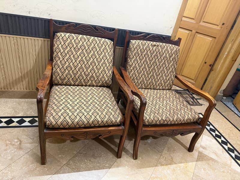 5 seater sofa 0