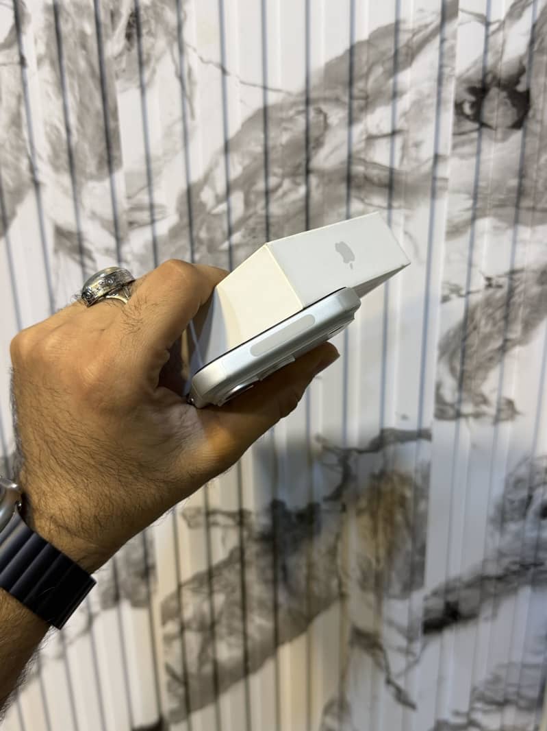 Apple iPhone 17 Pro 2