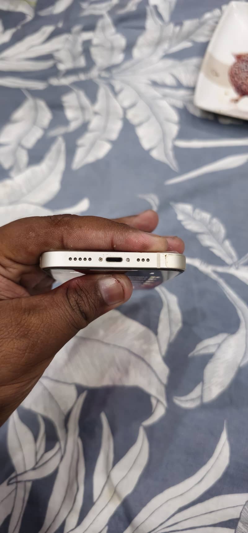 Apple iPhone 13 6