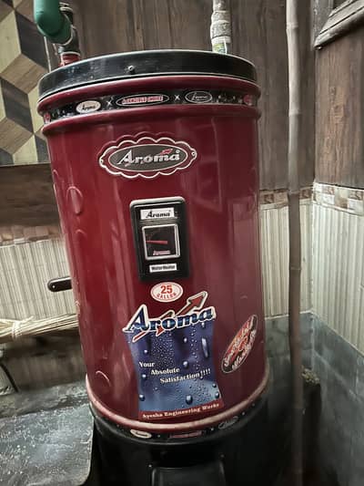 Aroma 25 gallon Electric geyser