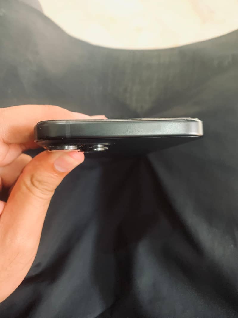 Apple iPhone 15 plus 2