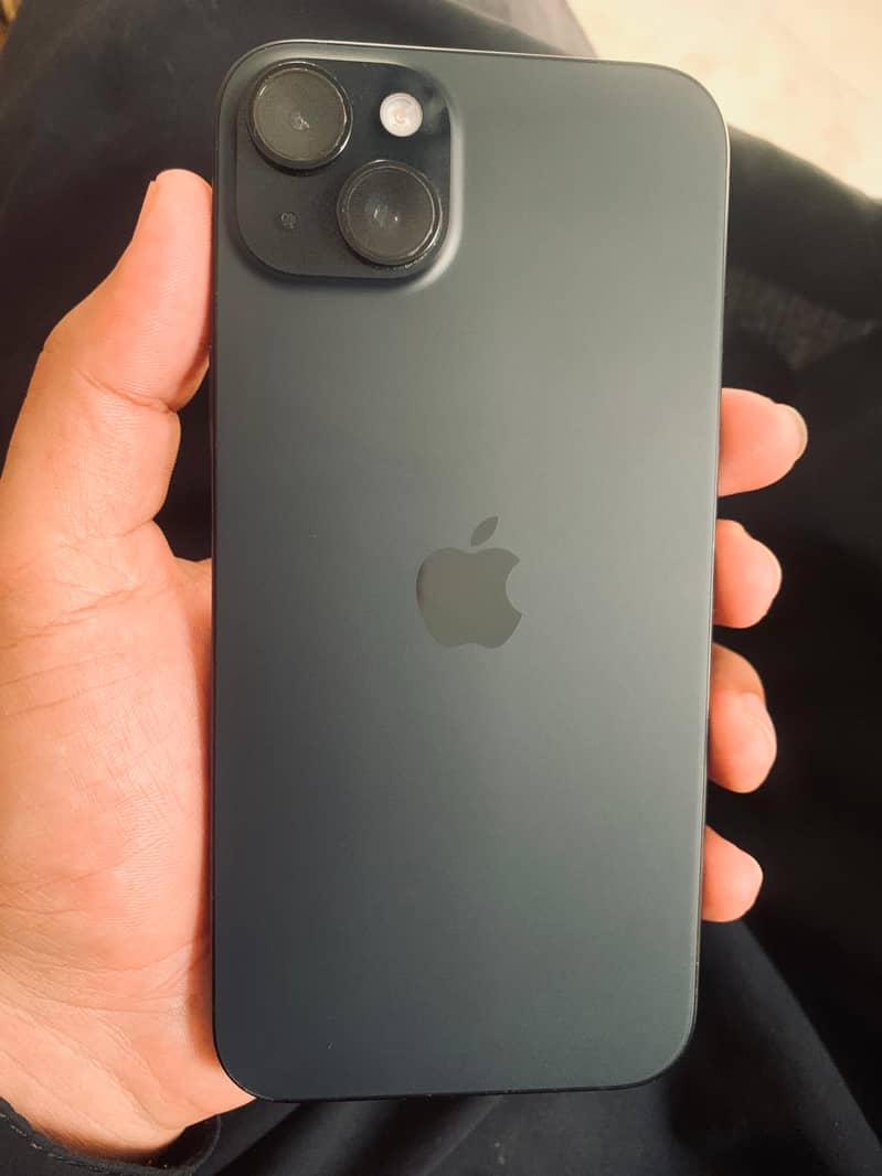 Apple iPhone 15 plus 3