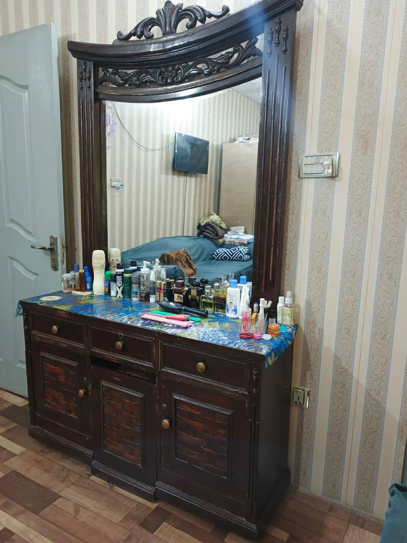 Dressing Table 1
