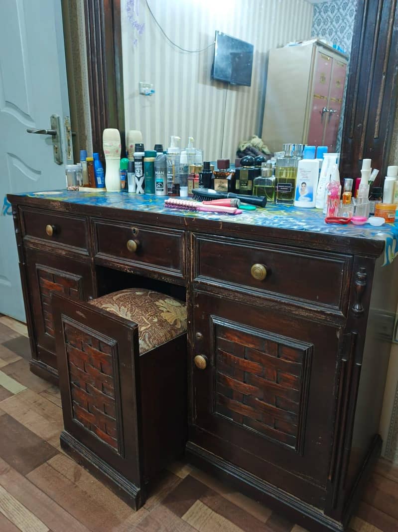 Dressing Table 2