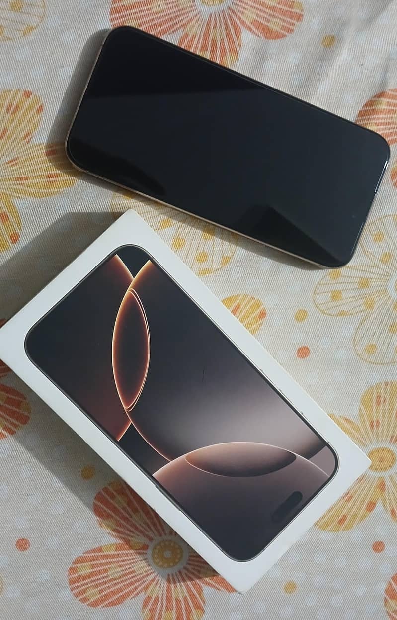 Apple iPhone 16 Pro Max 2