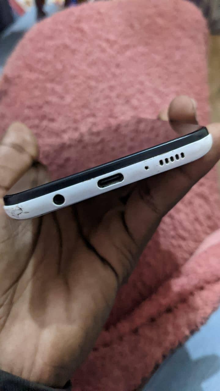 Samsung A30s 3
