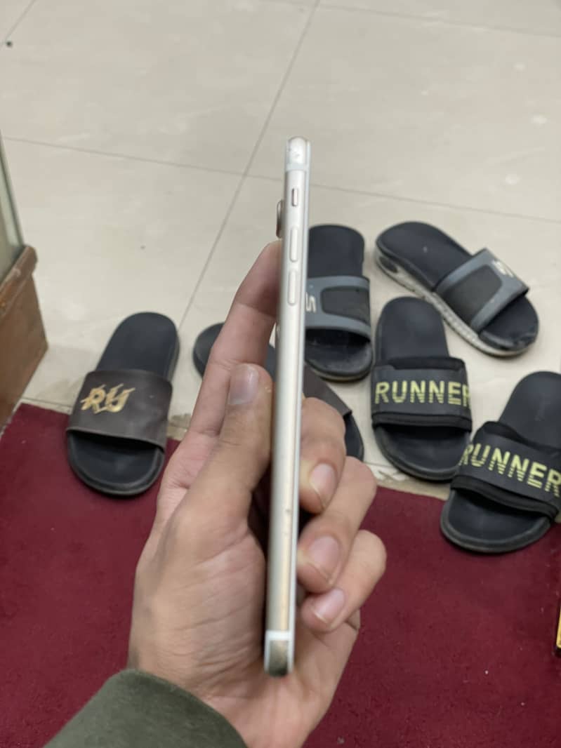 Apple iPhone 7 Plus PTA Approved 2