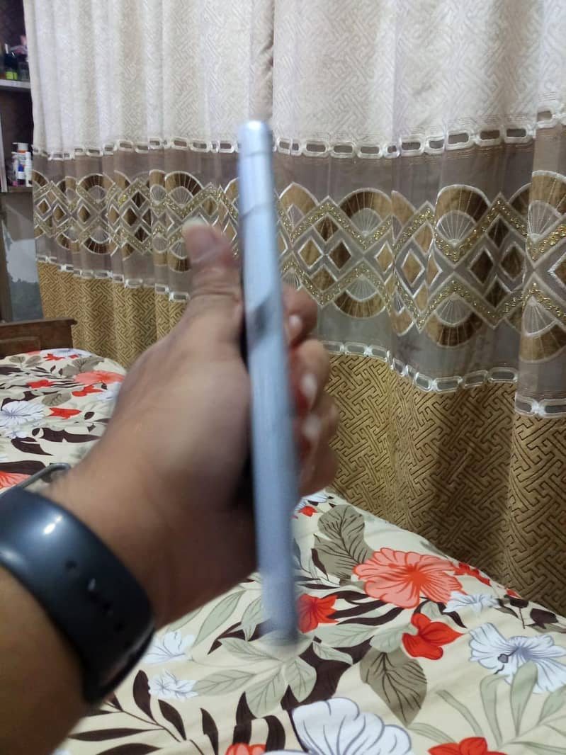 Google Pixel 7a 3
