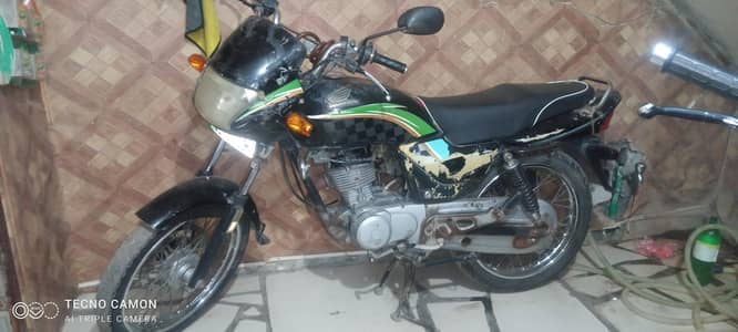 Honda 125 deluxe