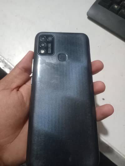 Infinix Hot 11 Play