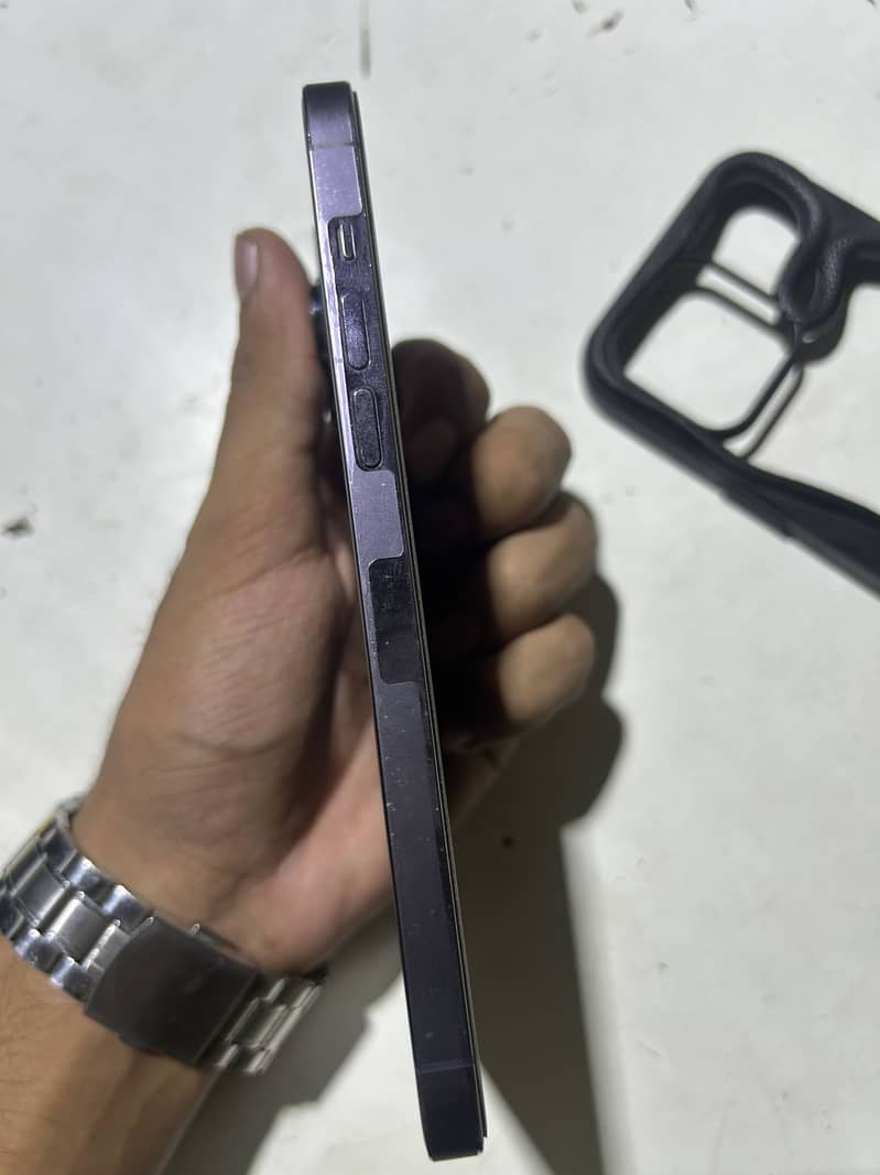 Apple iPhone 14 Pro Max 3