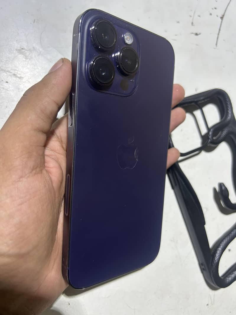 Apple iPhone 14 Pro Max 4