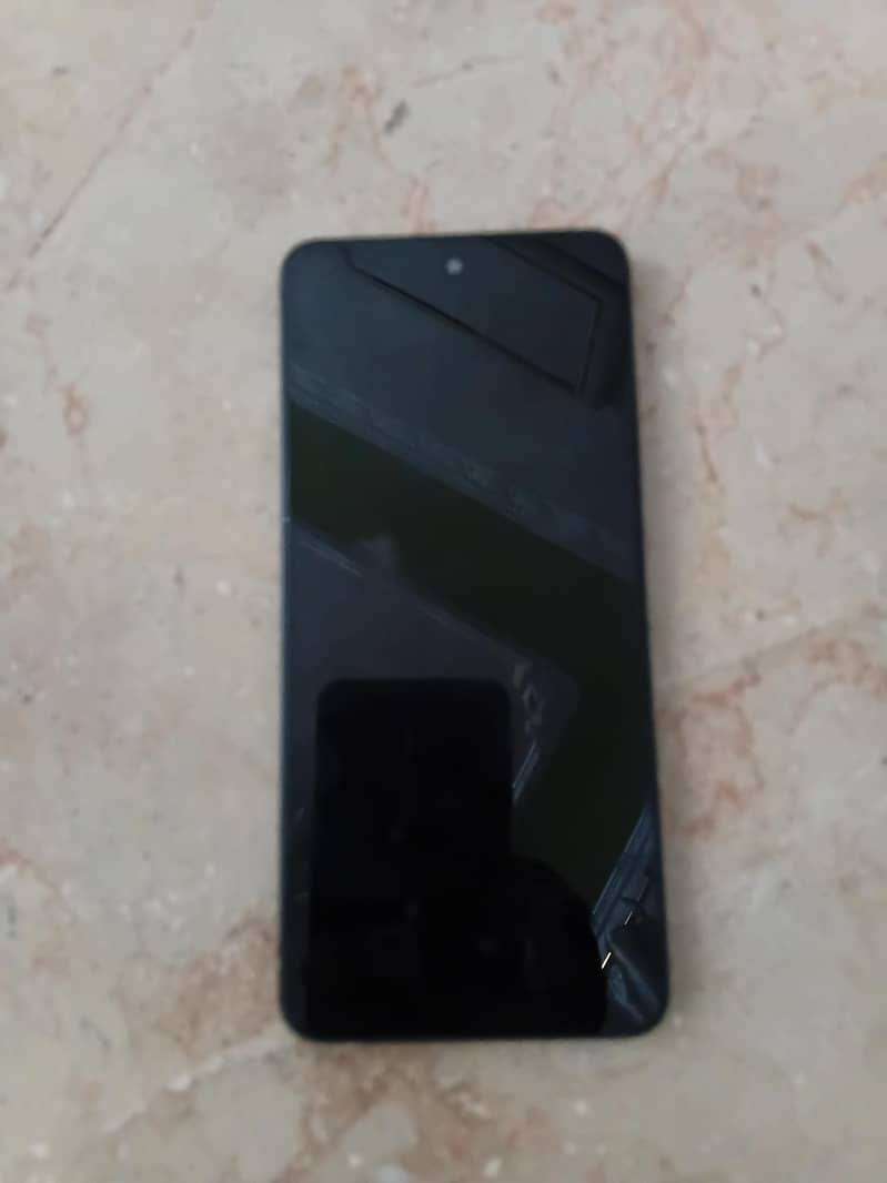 Realme C65 0