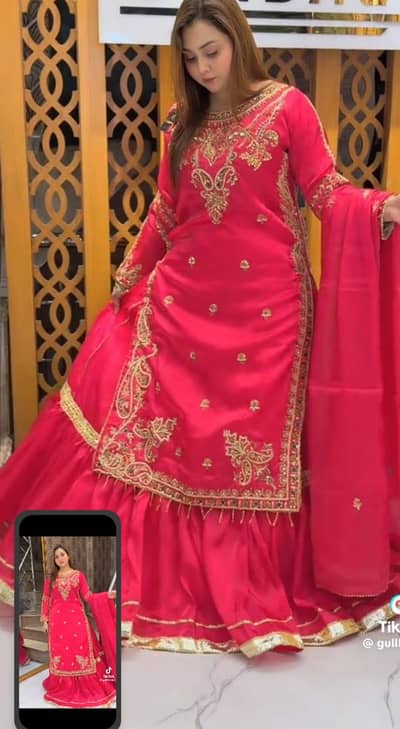 FARSHI LEHNGA