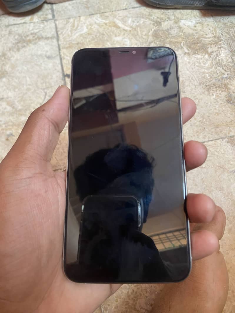 Apple iPhone 11 Pro Max 1