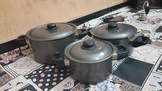 brand new nonstick 3 peice set