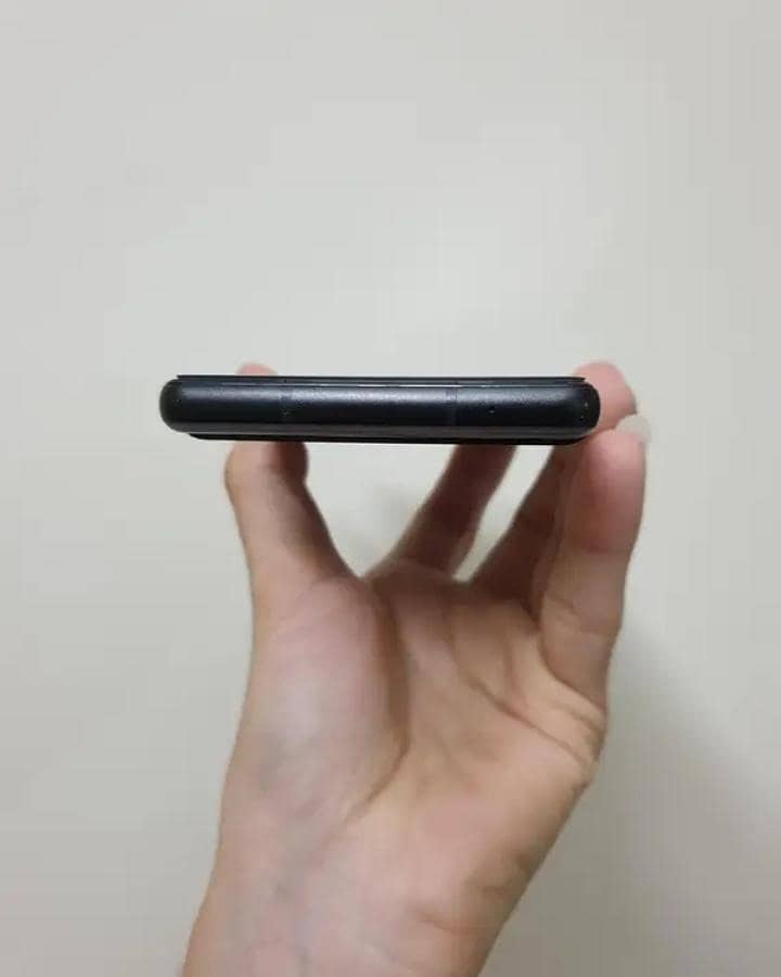 Google Pixel 6a 5