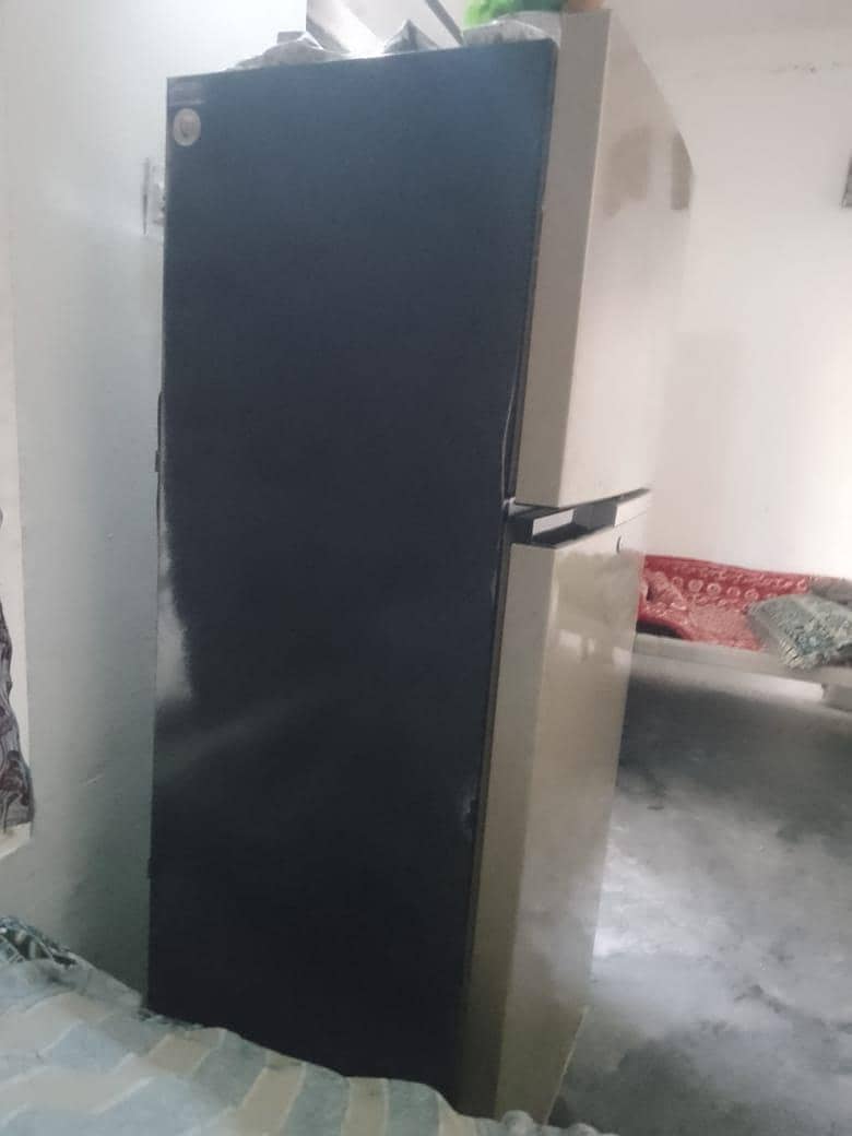 Dawlance refrigerator 8