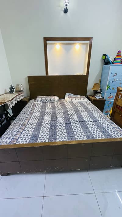 Bed set double bed with side table