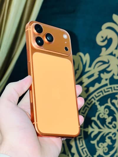iPhone 17 Pro Max JV