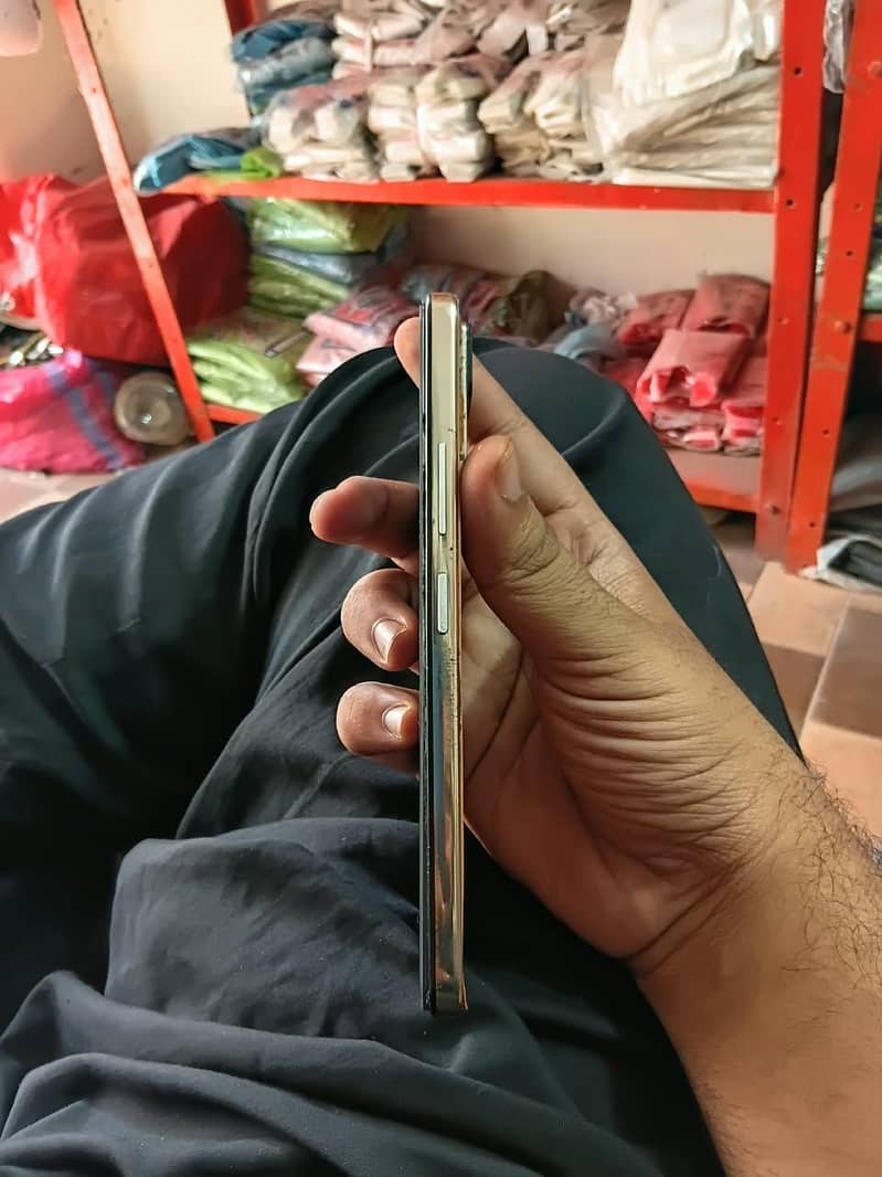 Infinix Zero X Pro 1