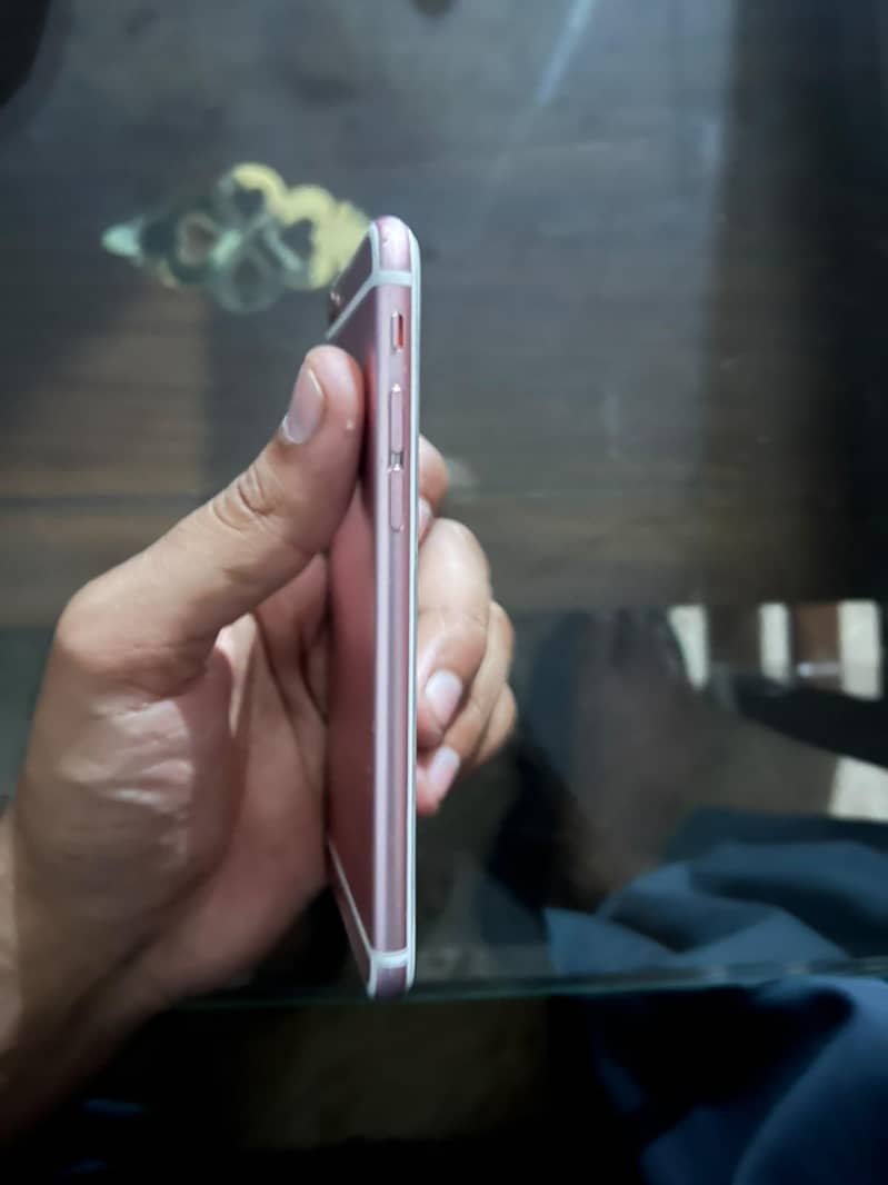Apple iPhone 6S 3