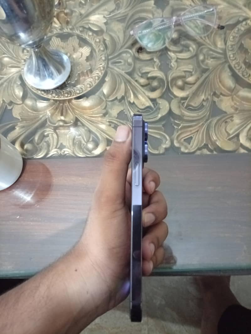 Apple iPhone 14 Pro Max 3