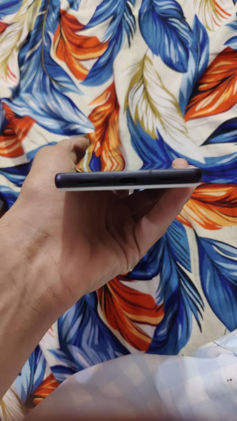 Google Pixel 7a 3