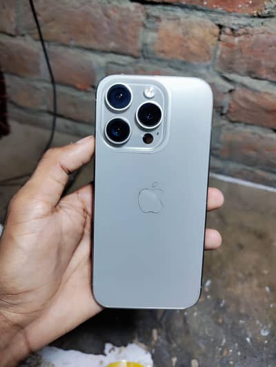 Apple iPhone 15 Pro