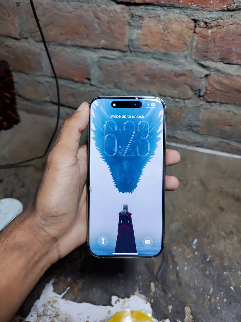 Apple iPhone 15 Pro 1