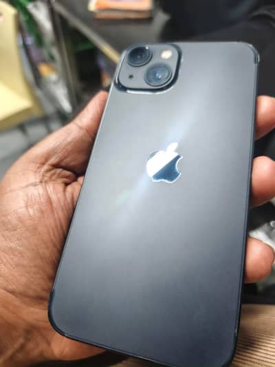 Apple iPhone 13
