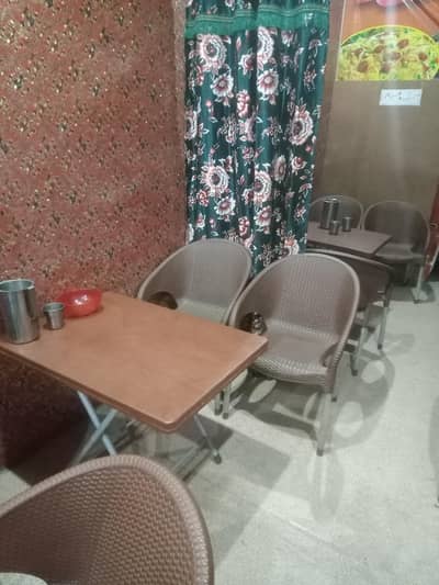 4 chair with Table