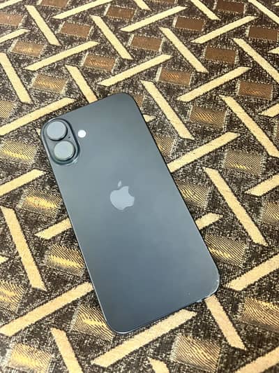 Apple iPhone 16 Plus