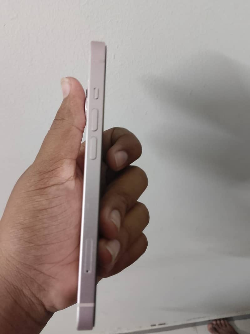 Apple iPhone 13 3