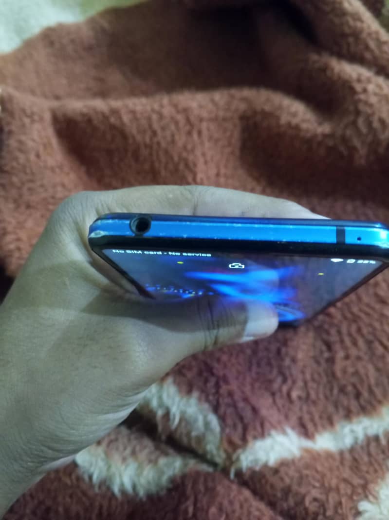 Sharp Aquos R5G 5