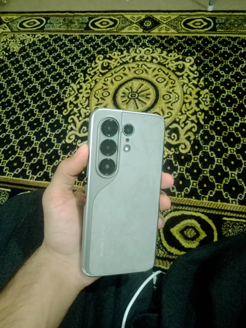 Tecno CAMON 50 Pro 4